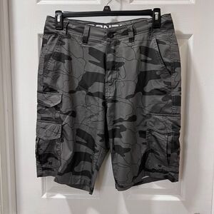 Denali Gray Camouflage‎ Cargo Shorts Tactical Military Style Multi-Pocket-SZ 32